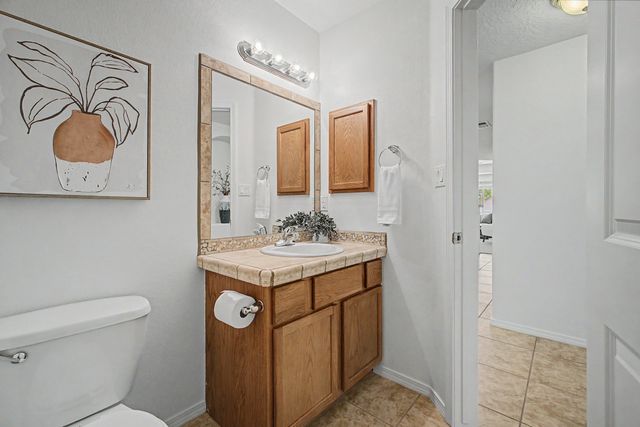 936 Loma Pinon Loop NE, Rio Rancho, NM 87144
