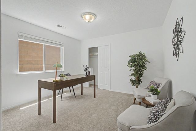 936 Loma Pinon Loop NE, Rio Rancho, NM 87144