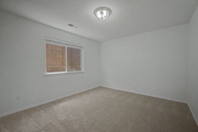 936 Loma Pinon Loop NE, Rio Rancho, NM 87144