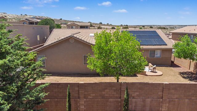 936 Loma Pinon Loop NE, Rio Rancho, NM 87144