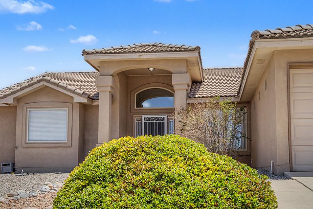 936 Loma Pinon Loop NE, Rio Rancho, NM 87144