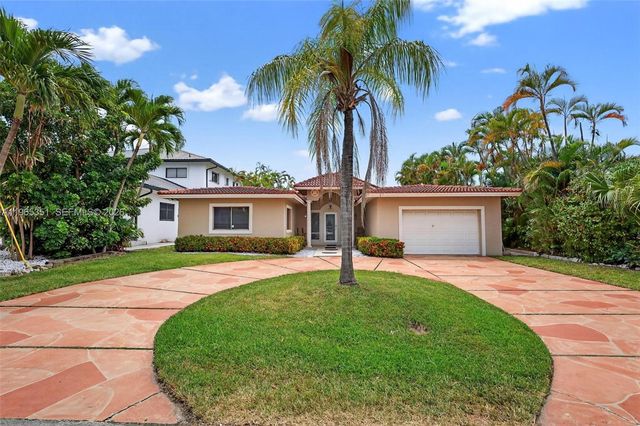 317 S Riverside Dr, Pompano Beach, FL 33062