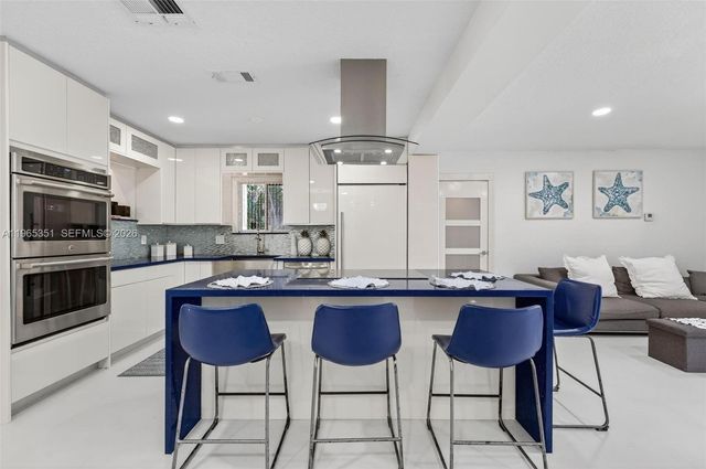 317 S Riverside Dr, Pompano Beach, FL 33062