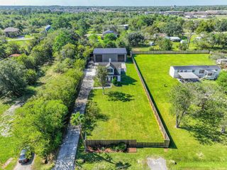 4128 Grand Boulevard, Dickinson, TX 77539