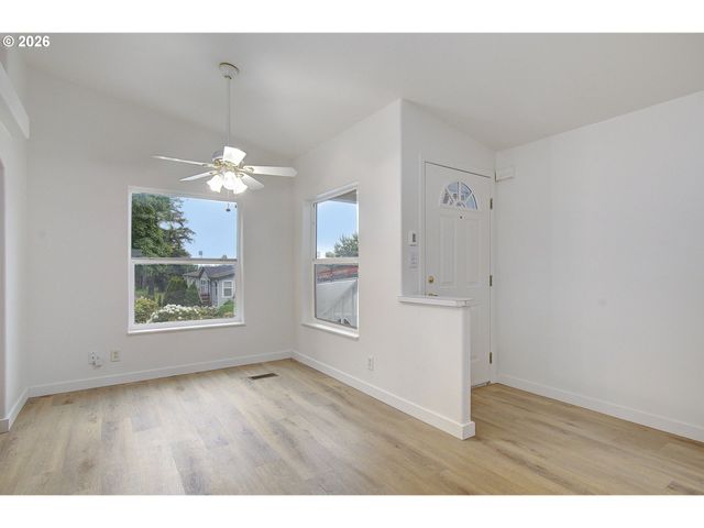 10400 Ne 72ND Ave 1, Vancouver, WA 98686
