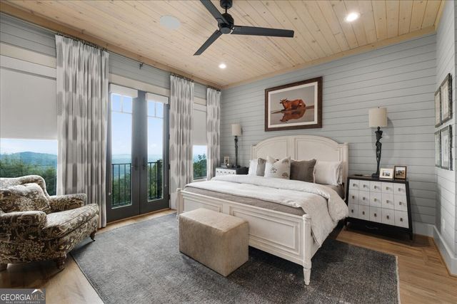 207 Utana Bluffs Trail, Ellijay, GA 30540