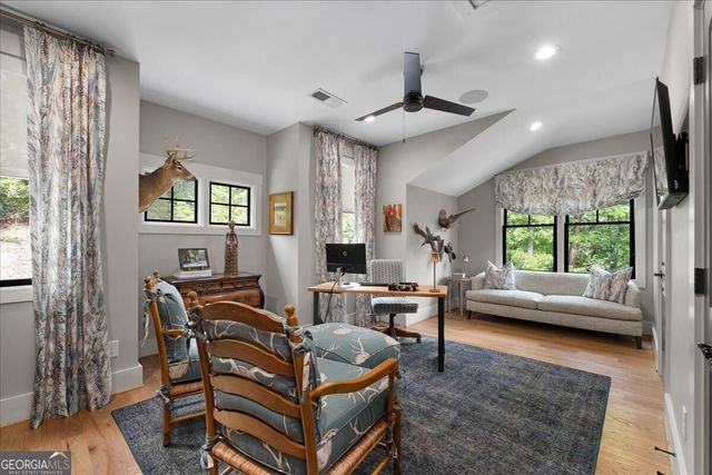 207 Utana Bluffs Trail, Ellijay, GA 30540