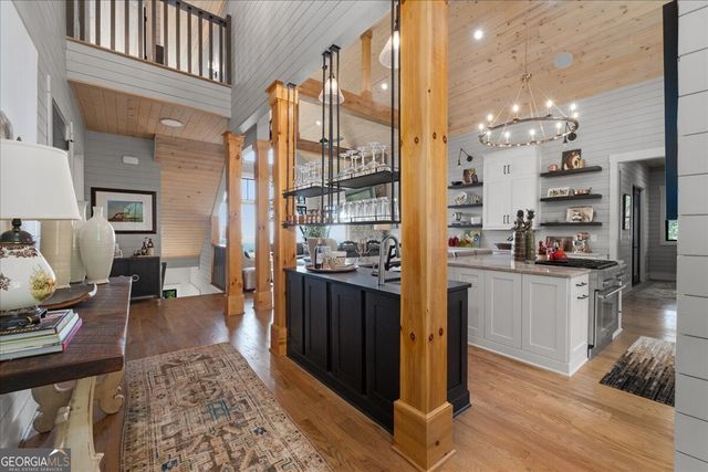 207 Utana Bluffs Trail, Ellijay, GA 30540