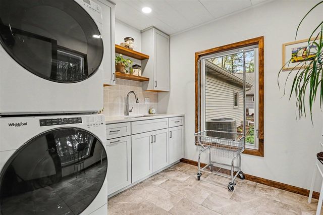 365 Stone Harbor Road, Holland, MI 49424
