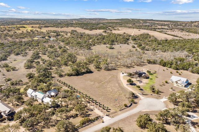 623 Dario DR, Dripping Springs, TX 78620