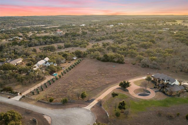 623 Dario DR, Dripping Springs, TX 78620