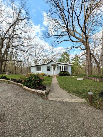 W344S10664 Island View LANE, Mukwonago, WI 53149