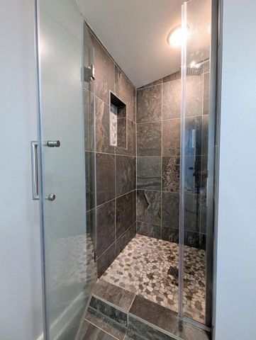 W344S10664 Island View LANE, Mukwonago, WI 53149