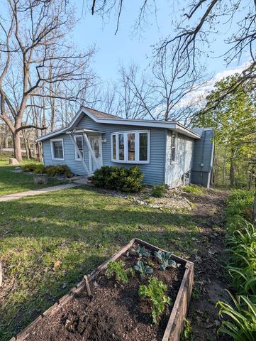 W344S10664 Island View LANE, Mukwonago, WI 53149