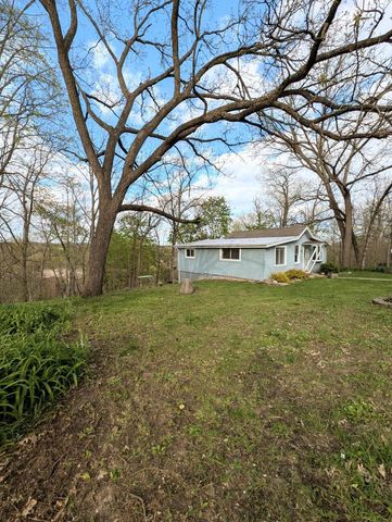 W344S10664 Island View LANE, Mukwonago, WI 53149