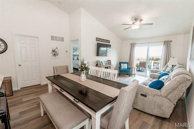 1009 Black Bear Drive, House Springs, MO 63051