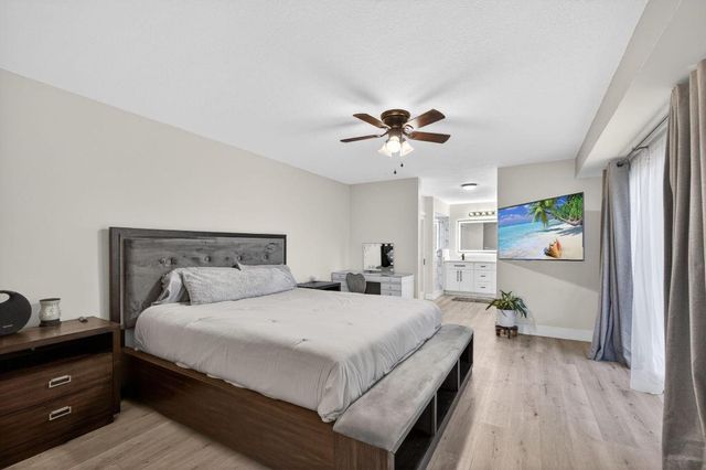 701 7th Lane, Palm Beach Gardens, FL 33418