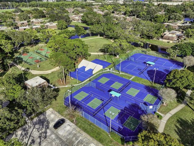 701 7th Lane, Palm Beach Gardens, FL 33418