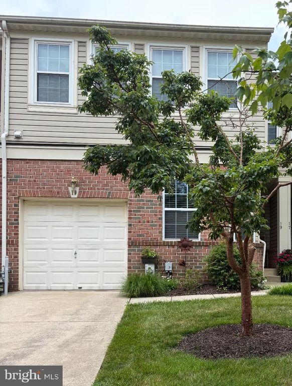 19 PEPPERDINE CIR, Baltimore, MD 21228
