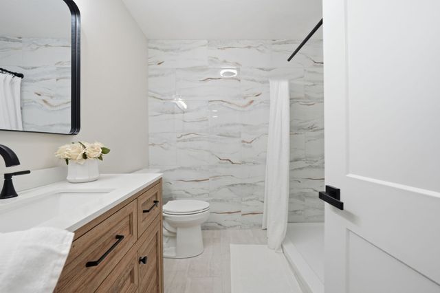 19 Linwood Dr, Wilbraham, MA 01095