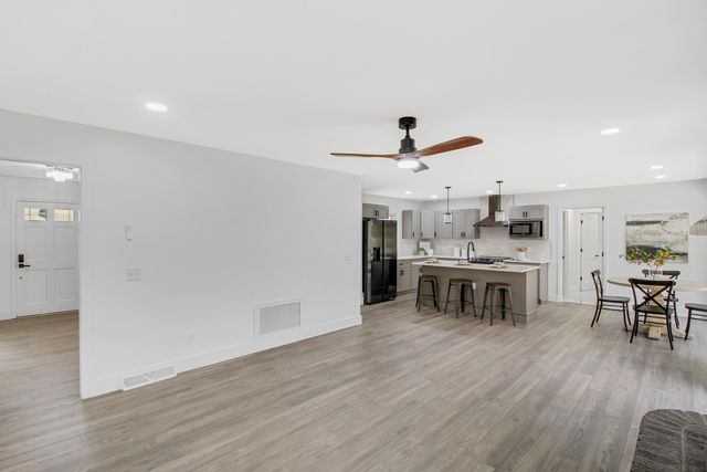 305 Mayfield Street, Summerville, SC 29485