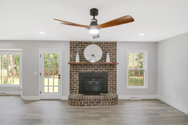 305 Mayfield Street, Summerville, SC 29485