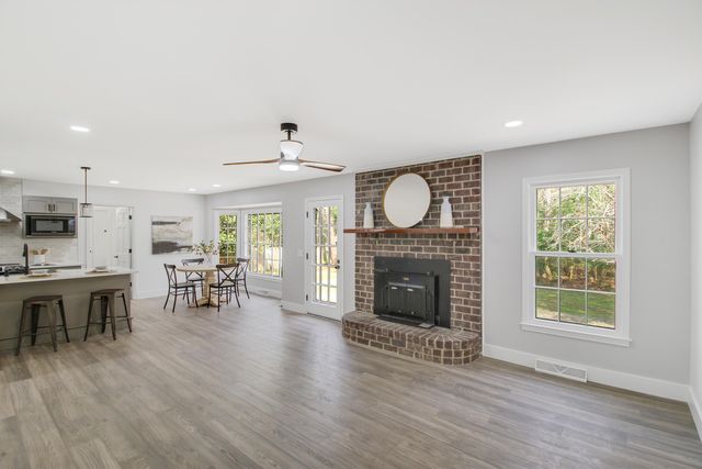 305 Mayfield Street, Summerville, SC 29485