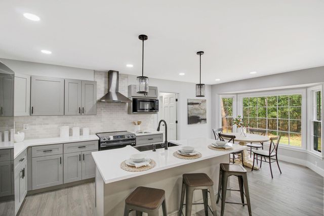 305 Mayfield Street, Summerville, SC 29485