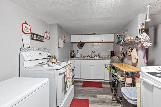 611 S Bernard St, Spokane, WA 99204