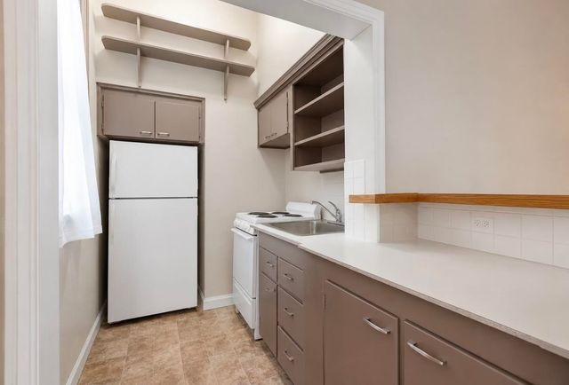 611 S Bernard St, Spokane, WA 99204