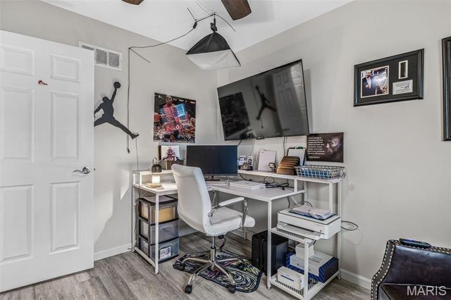 3968 Royal Estates Drive, St Louis, MO 63129