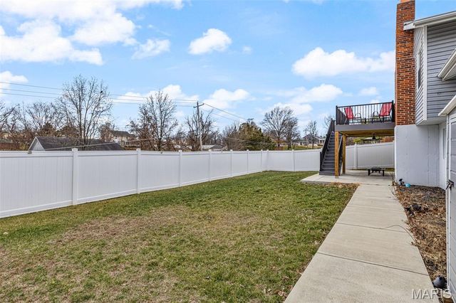 3968 Royal Estates Drive, St Louis, MO 63129