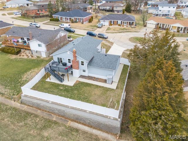 3968 Royal Estates Drive, St Louis, MO 63129