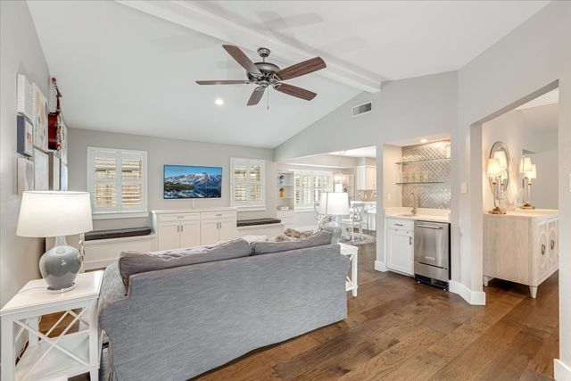 27 Crestwood Drive, Trophy Club, TX 76262