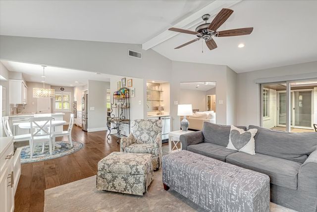 27 Crestwood Drive, Trophy Club, TX 76262