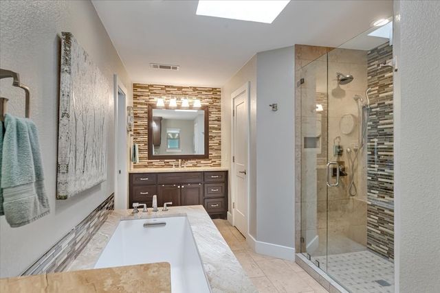 27 Crestwood Drive, Trophy Club, TX 76262