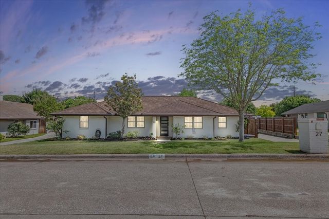 27 Crestwood Drive, Trophy Club, TX 76262
