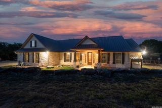 824 Shelly, Canyon Lake, TX 78133