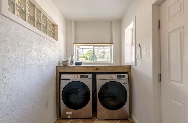 516 Arno Street NE, Albuquerque, NM 87102