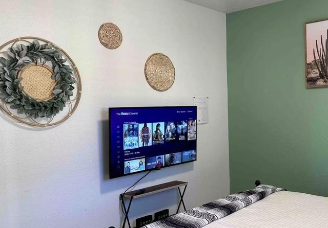 516 Arno Street NE, Albuquerque, NM 87102