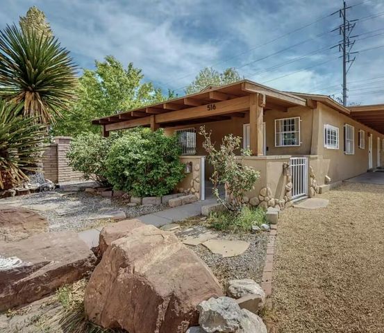 516 Arno Street NE, Albuquerque, NM 87102