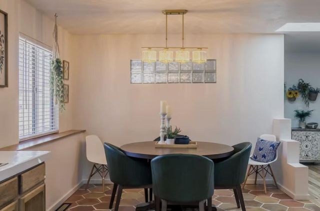 516 Arno Street NE, Albuquerque, NM 87102