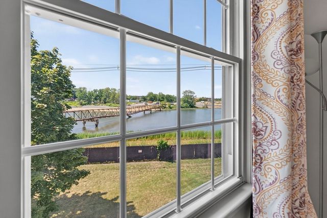 33 Water Street 20, Danvers, MA 01923