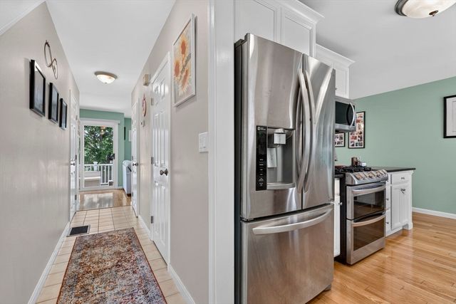 33 Water Street 20, Danvers, MA 01923