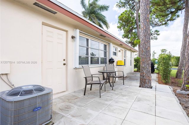 4675 NW 3rd Court B, Delray Beach, FL 33445