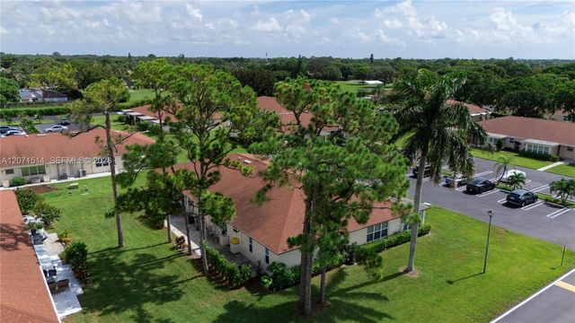 4675 NW 3rd Court B, Delray Beach, FL 33445
