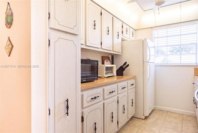 4675 NW 3rd Court B, Delray Beach, FL 33445