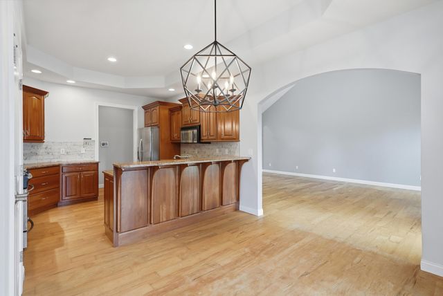 504 EAGLE LAKE DR, Ashland, MO 65010
