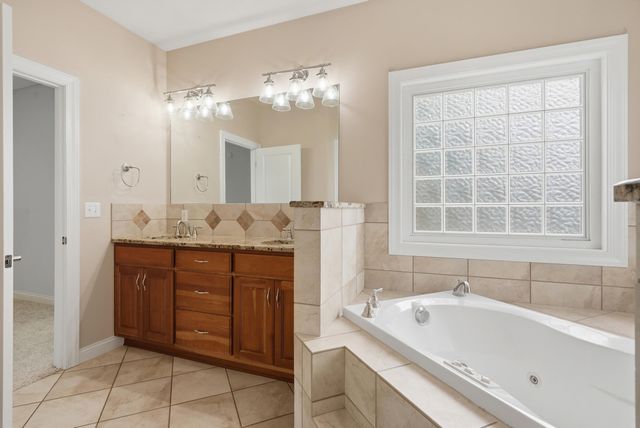 504 EAGLE LAKE DR, Ashland, MO 65010