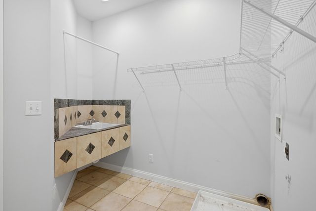 504 EAGLE LAKE DR, Ashland, MO 65010